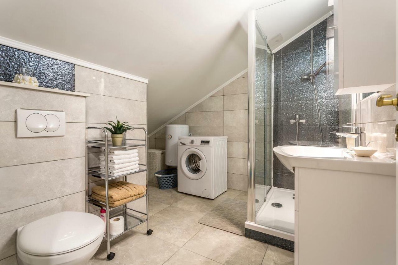 House Luce With Pool Apartment Čisla Екстериор снимка