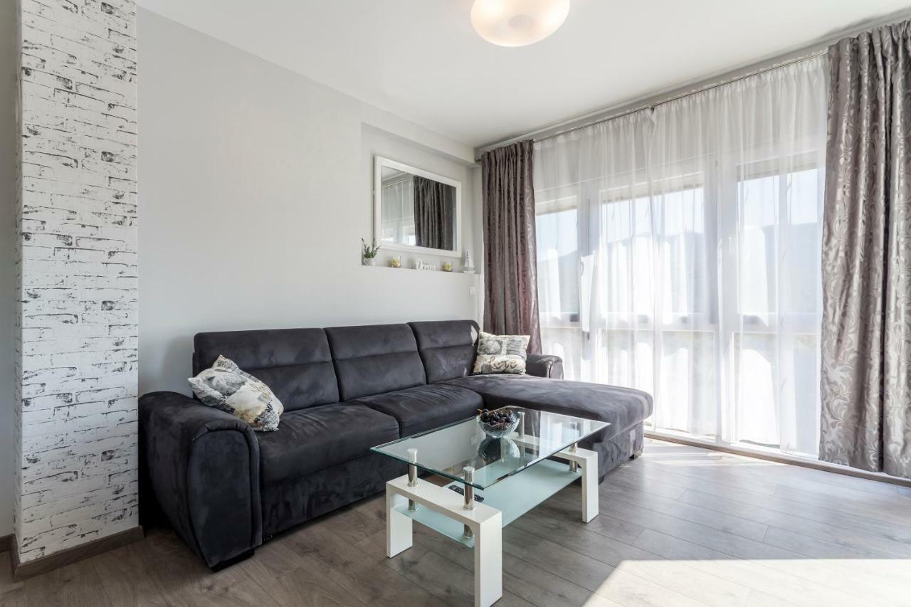 House Luce With Pool Apartment Čisla Екстериор снимка